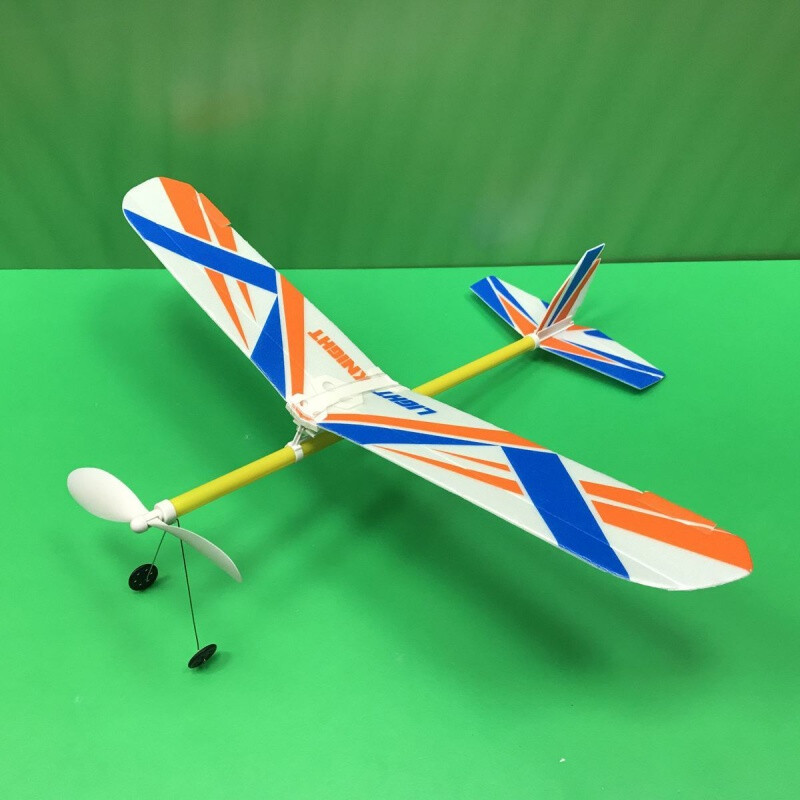 轻骑士翱翔 在DIY拼装中点燃孩子的飞行梦